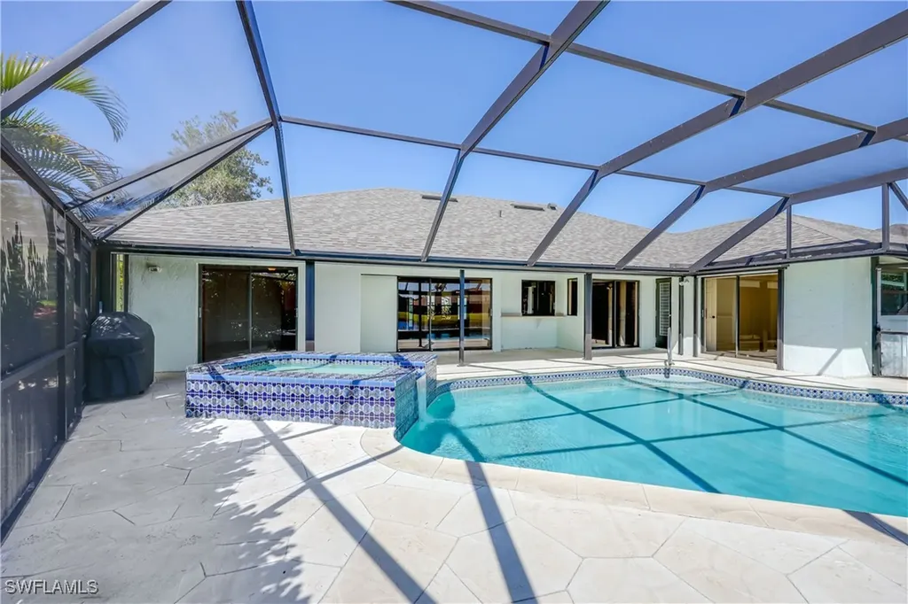 9782 Campbell Circle Naples FL 34109