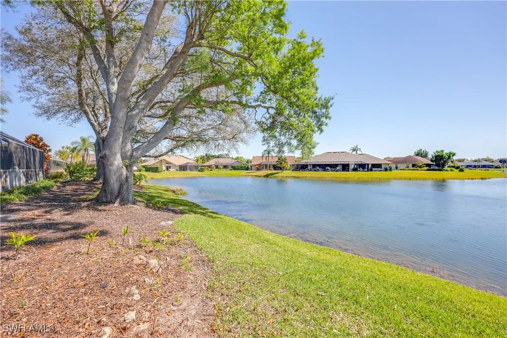9782 Campbell Circle Naples FL 34109