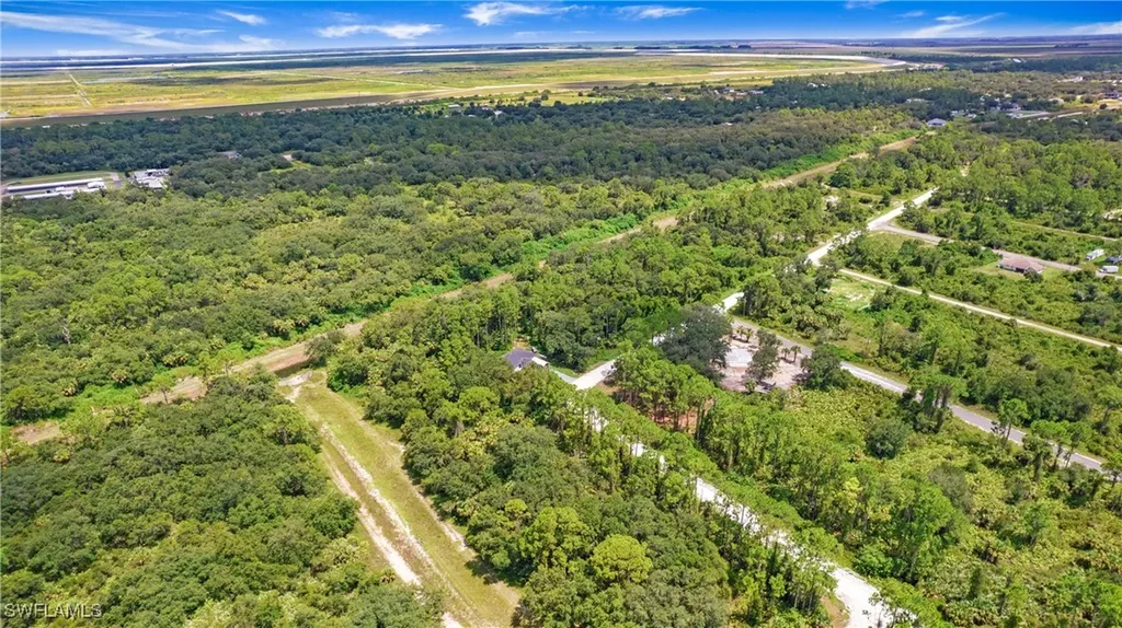 4235 E 31st Street Alva FL 33920