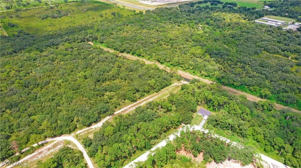 4235 E 31st Street Alva FL 33920