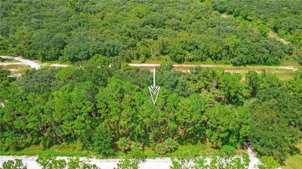 4235 E 31st Street Alva FL 33920