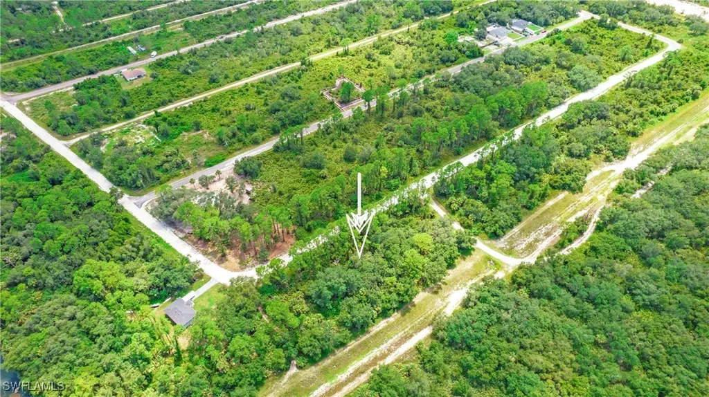 4235 E 31st Street Alva FL 33920