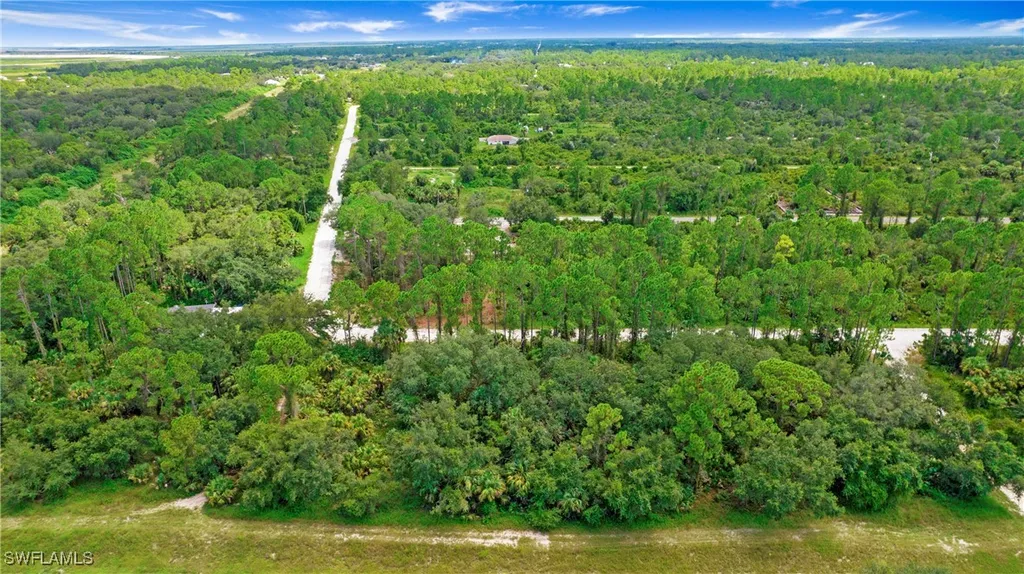 4235 E 31st Street Alva FL 33920