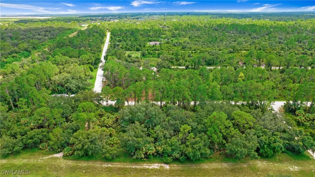 4235 E 31st Street Alva FL 33920