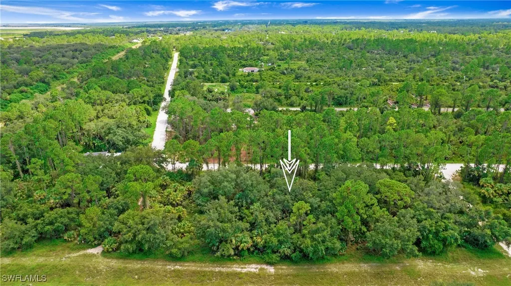 4235 E 31st Street Alva FL 33920