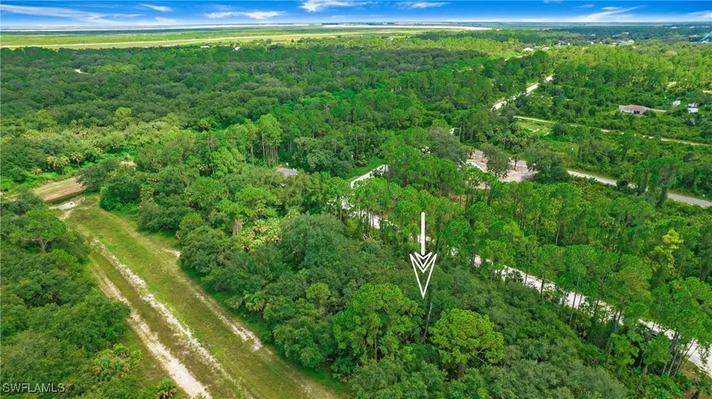 4235 E 31st Street Alva FL 33920