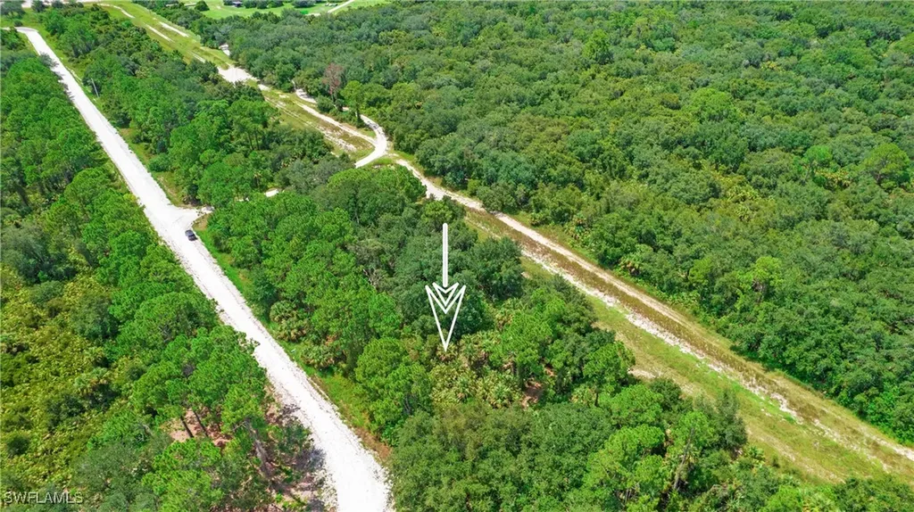 4235 E 31st Street Alva FL 33920