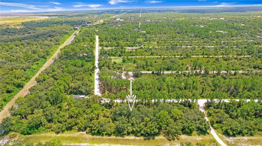 4235 E 31st Street Alva FL 33920