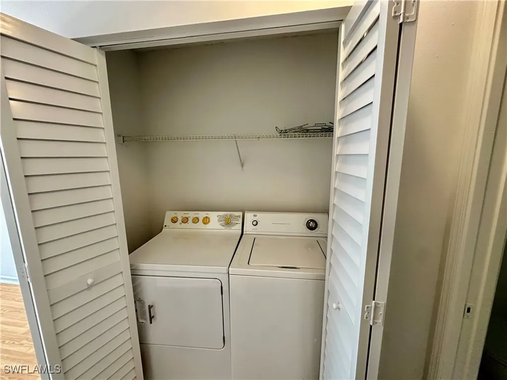 1260 Wildwood Lakes Boulevard Naples FL 34104