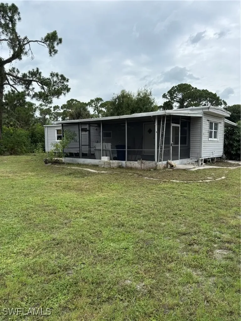 7689 Ebson Drive North Fort Myers FL 33917