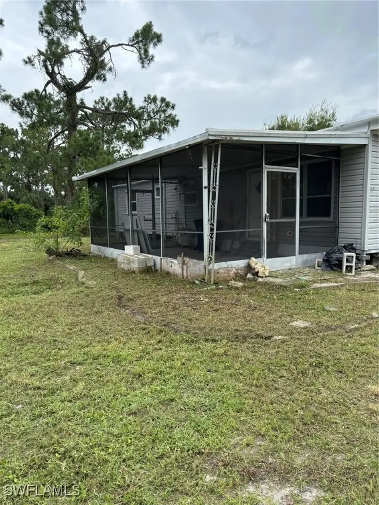 7689 Ebson Drive North Fort Myers FL 33917