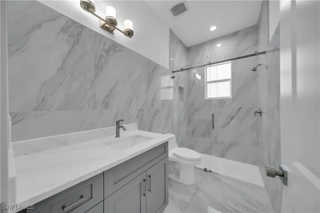 1225 NW 38th Place Cape Coral FL 33993