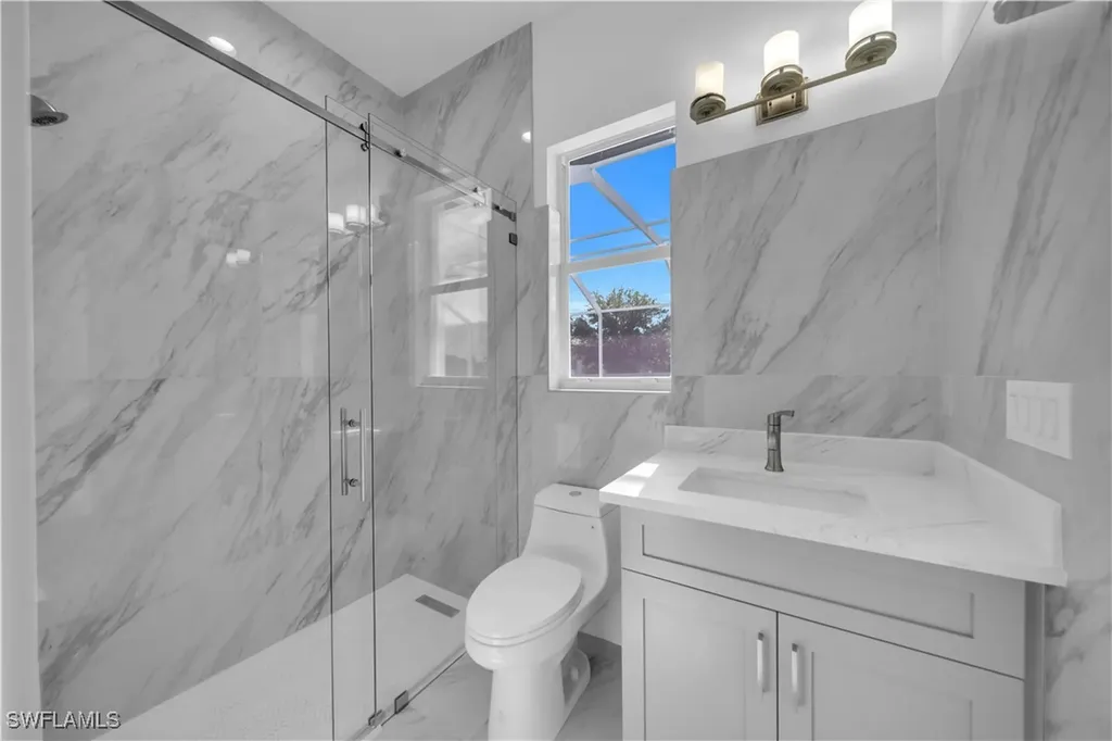 1225 NW 38th Place Cape Coral FL 33993