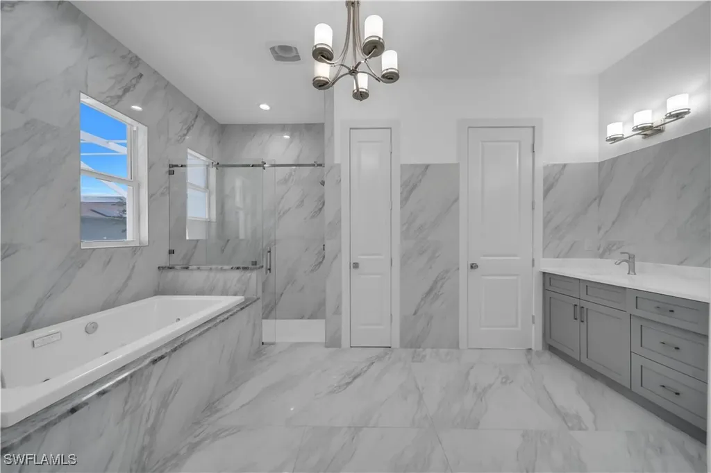 1225 NW 38th Place Cape Coral FL 33993