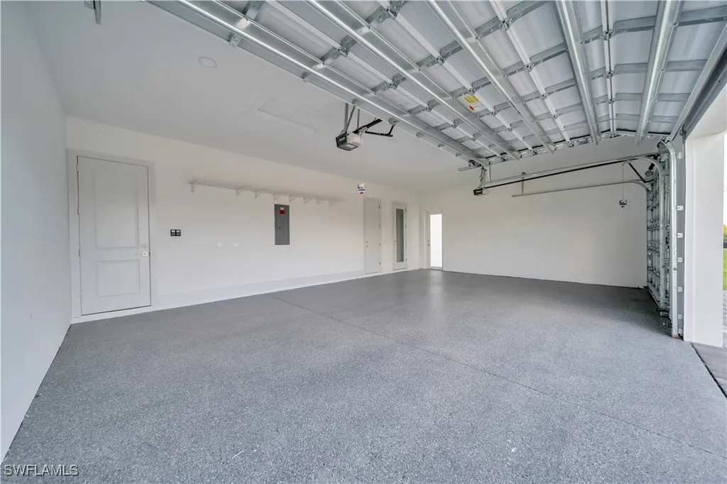1225 NW 38th Place Cape Coral FL 33993