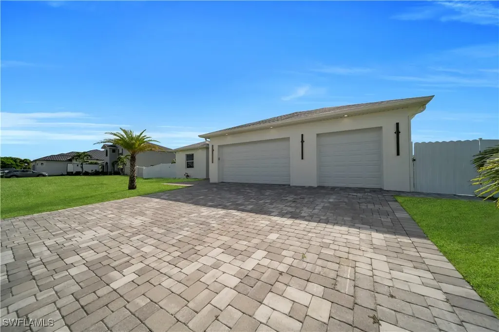 1225 NW 38th Place Cape Coral FL 33993