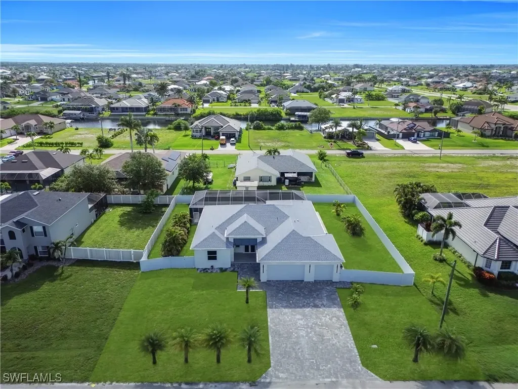 1225 NW 38th Place Cape Coral FL 33993