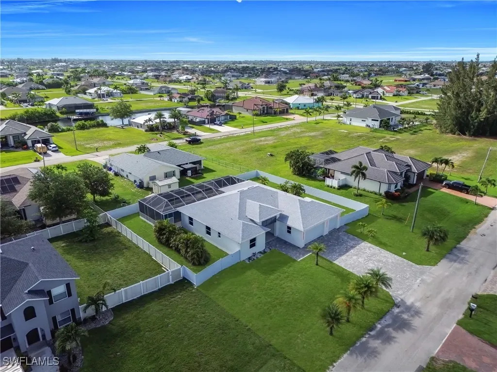 1225 NW 38th Place Cape Coral FL 33993
