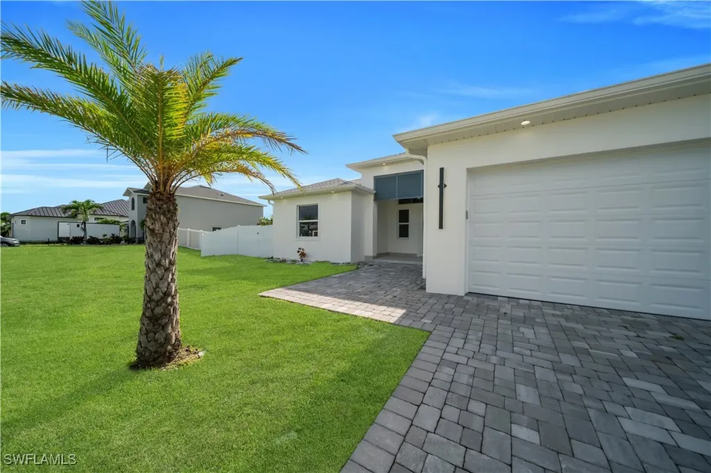 1225 NW 38th Place Cape Coral FL 33993