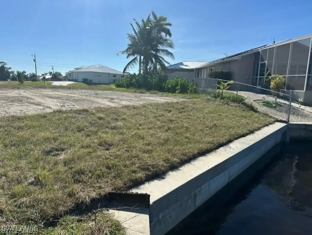 2300 NW 38th Place Cape Coral FL 33993