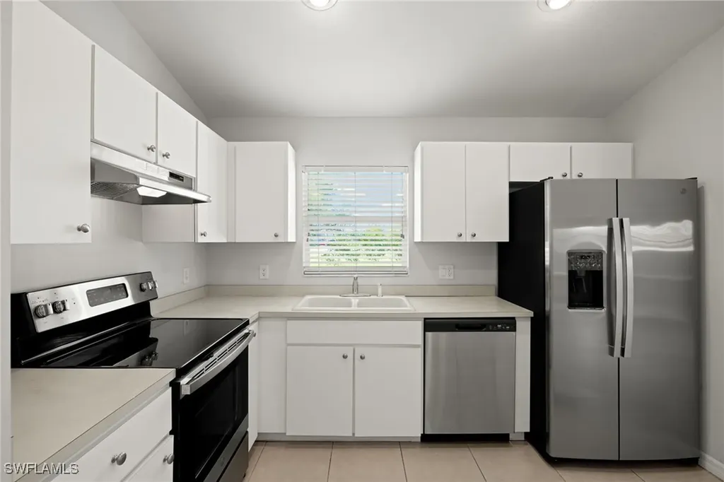 1212 SW 15th Place Cape Coral FL 33991