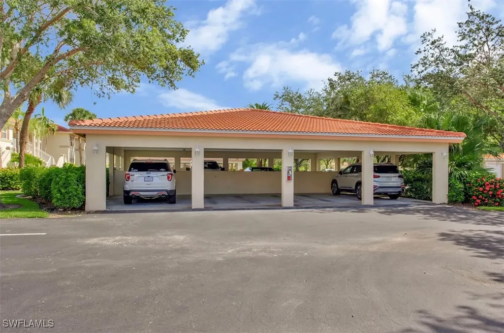 6605 Huntington Lakes Circle Naples FL 34119