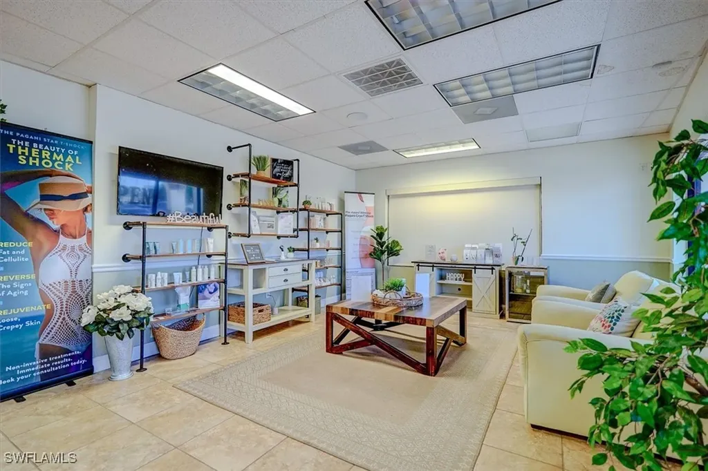 1404 Del Prado Boulevard S Cape Coral FL 33990