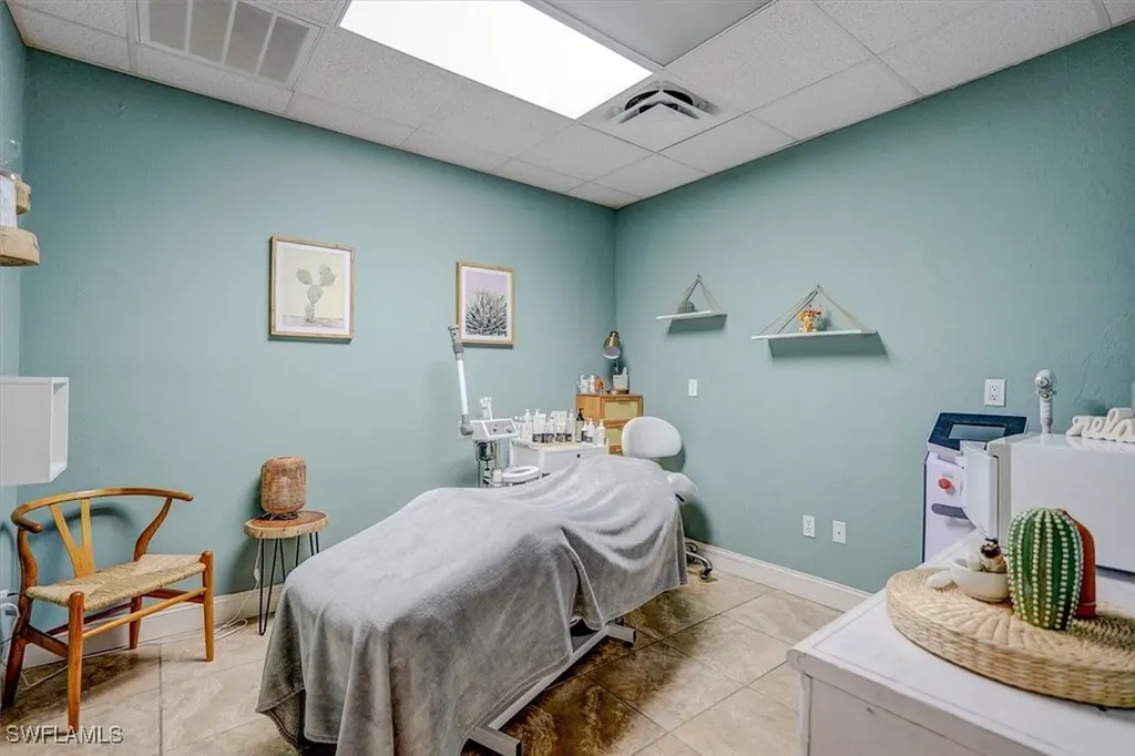 1404 Del Prado Boulevard S Cape Coral FL 33990
