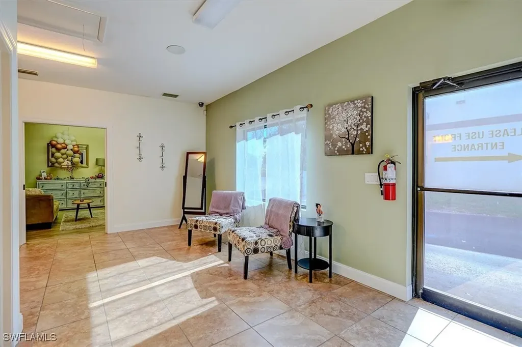 1404 Del Prado Boulevard S Cape Coral FL 33990