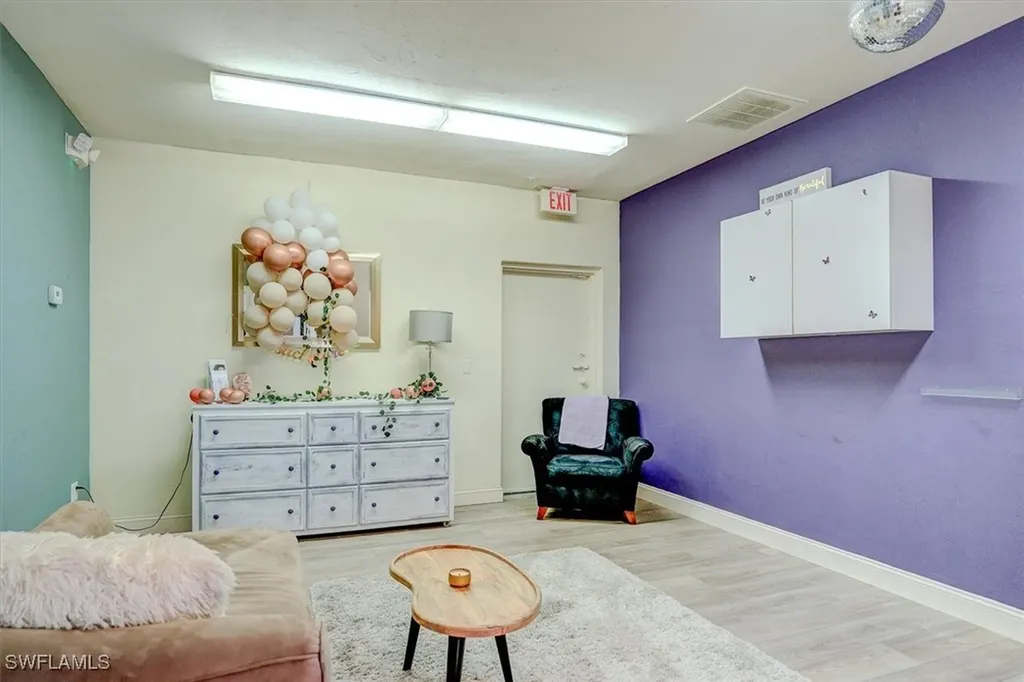 1404 Del Prado Boulevard S Cape Coral FL 33990