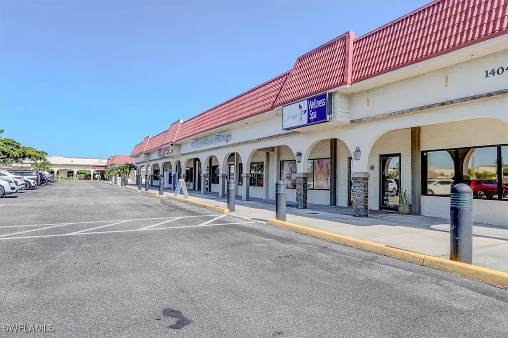 1404 Del Prado Boulevard S Cape Coral FL 33990
