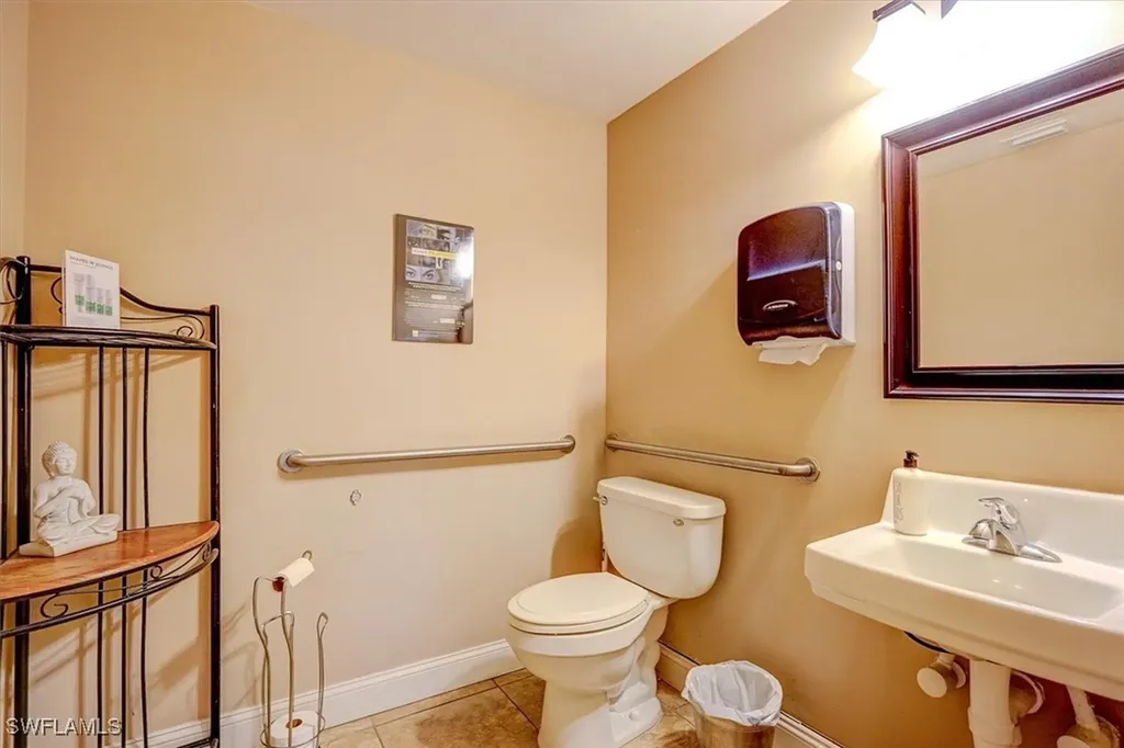 1404 Del Prado Boulevard S Cape Coral FL 33990