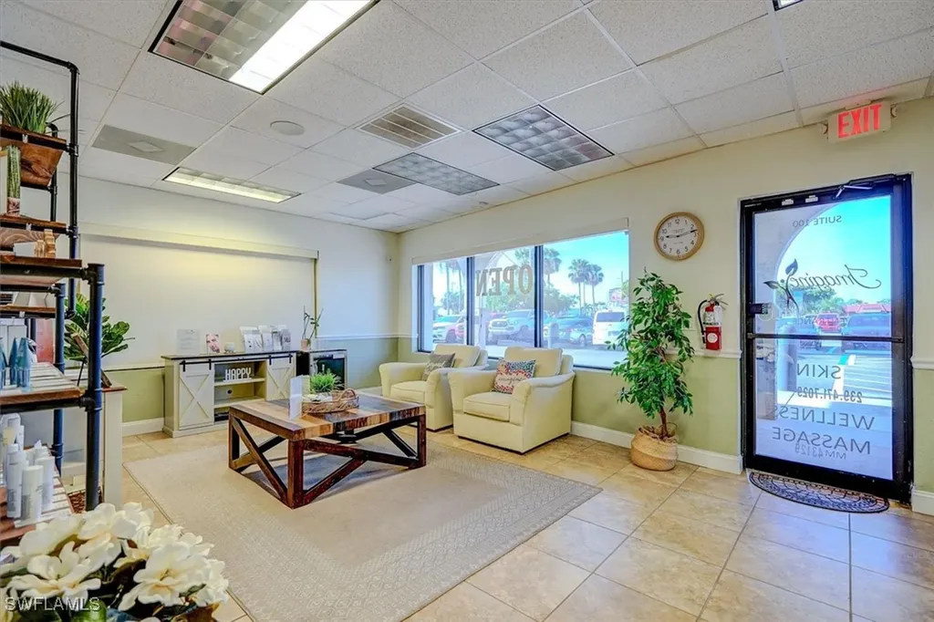 1404 Del Prado Boulevard S Cape Coral FL 33990
