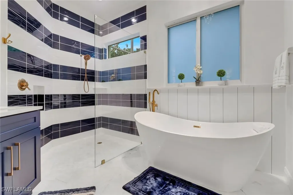 1106 Jardin Drive Naples FL 34104