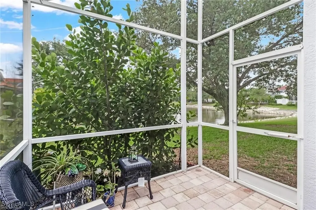 1106 Jardin Drive Naples FL 34104