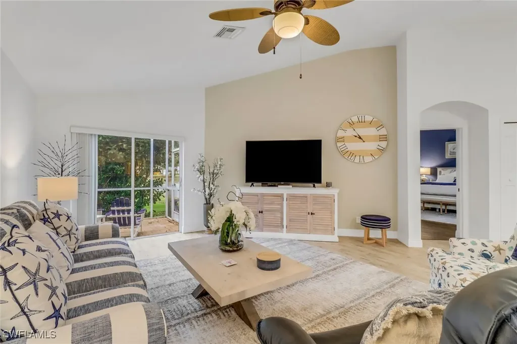1106 Jardin Drive Naples FL 34104