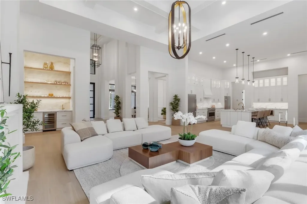 5174 Sycamore Drive Naples FL 34119