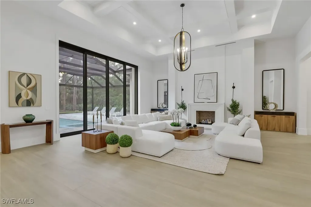 5174 Sycamore Drive Naples FL 34119