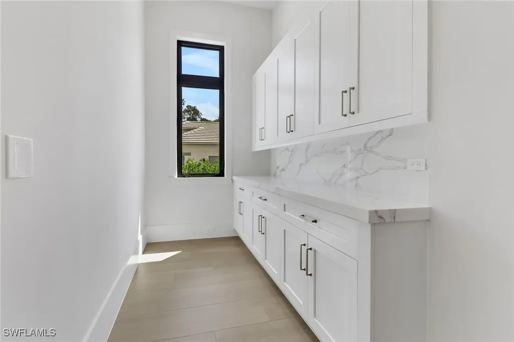 5174 Sycamore Drive Naples FL 34119