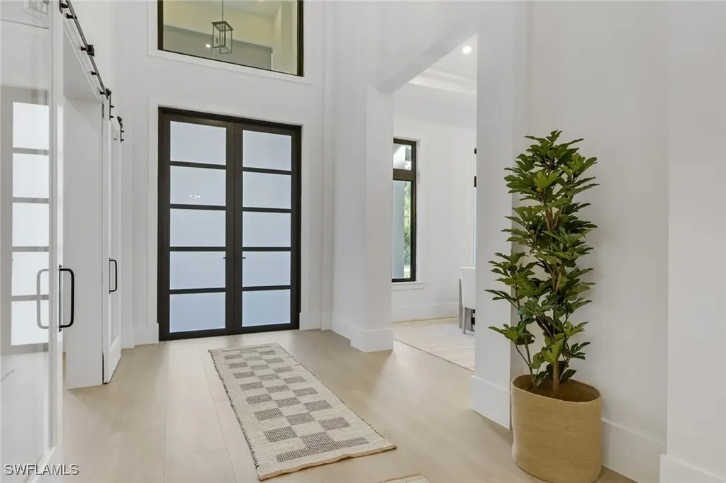 5174 Sycamore Drive Naples FL 34119