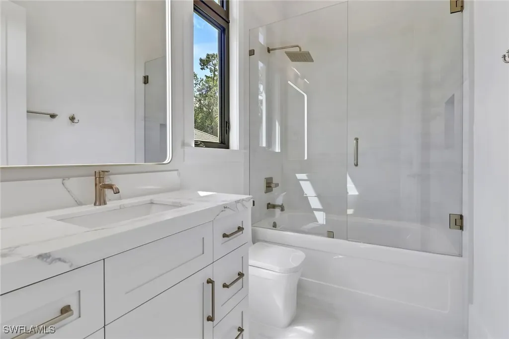 5174 Sycamore Drive Naples FL 34119