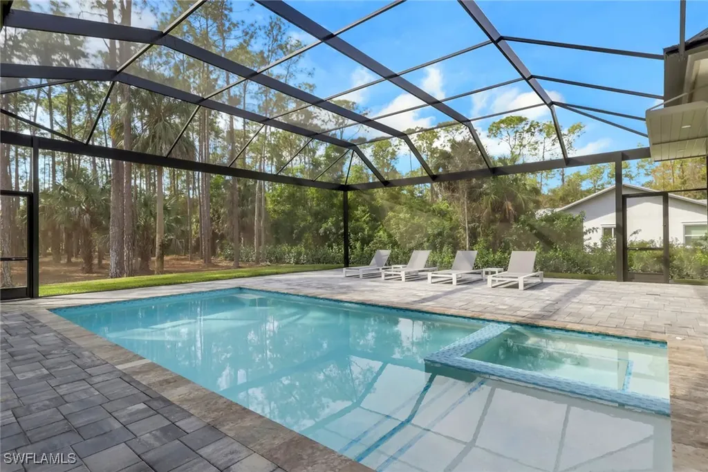5174 Sycamore Drive Naples FL 34119