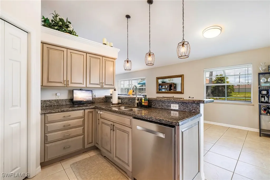 606 Mohawk Parkway Cape Coral FL 33914