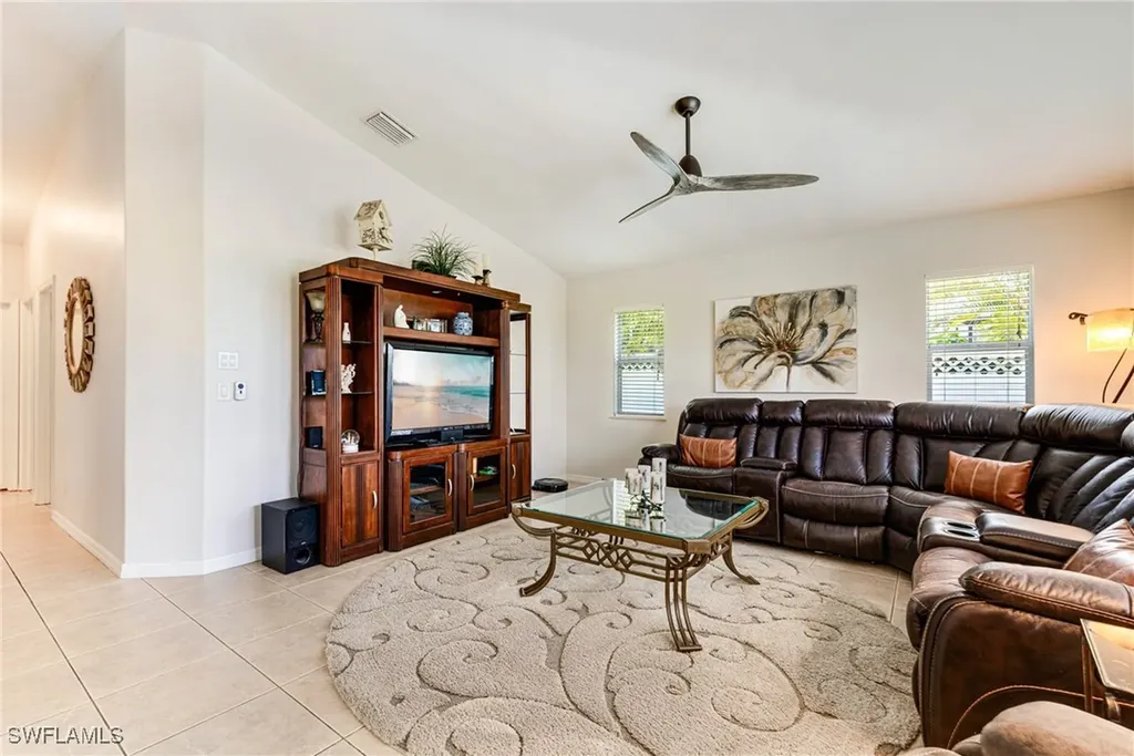606 Mohawk Parkway Cape Coral FL 33914