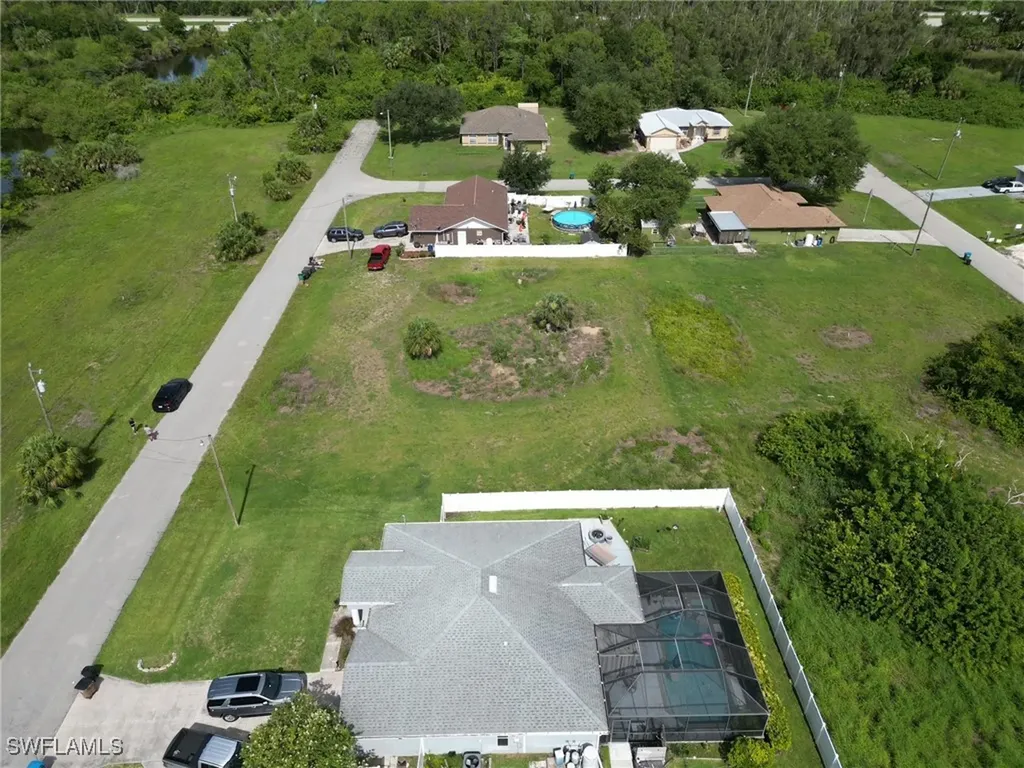 1711 NE 27th Terrace Cape Coral FL 33909