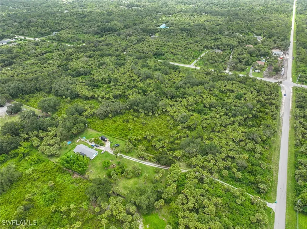 2765 Everglades Boulevard S Naples FL 34117