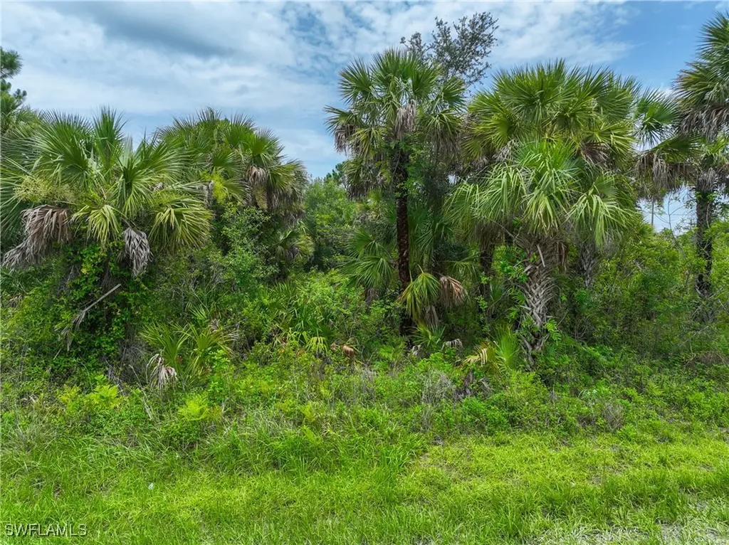 2765 Everglades Boulevard S Naples FL 34117