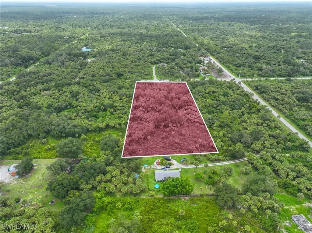 2765 Everglades Boulevard S Naples FL 34117