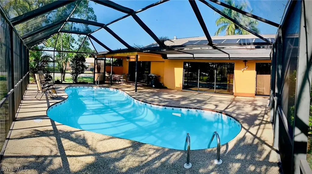 3402 SE 11th Avenue Cape Coral FL 33904