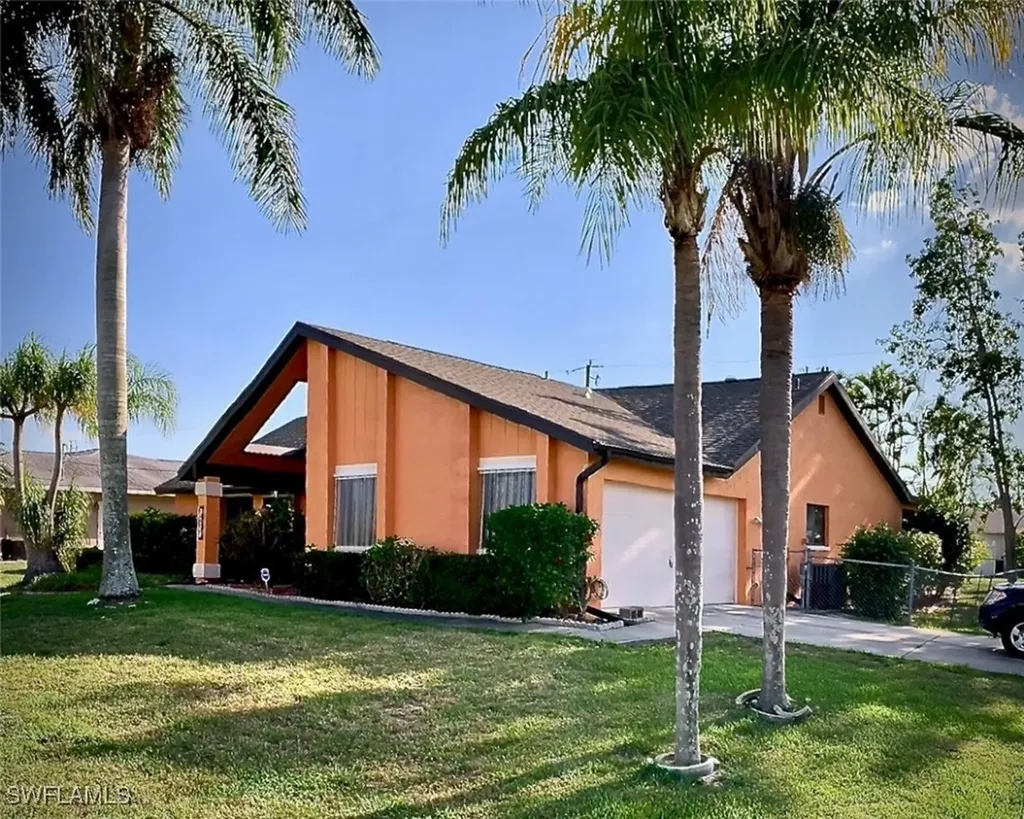 3402 SE 11th Avenue Cape Coral FL 33904